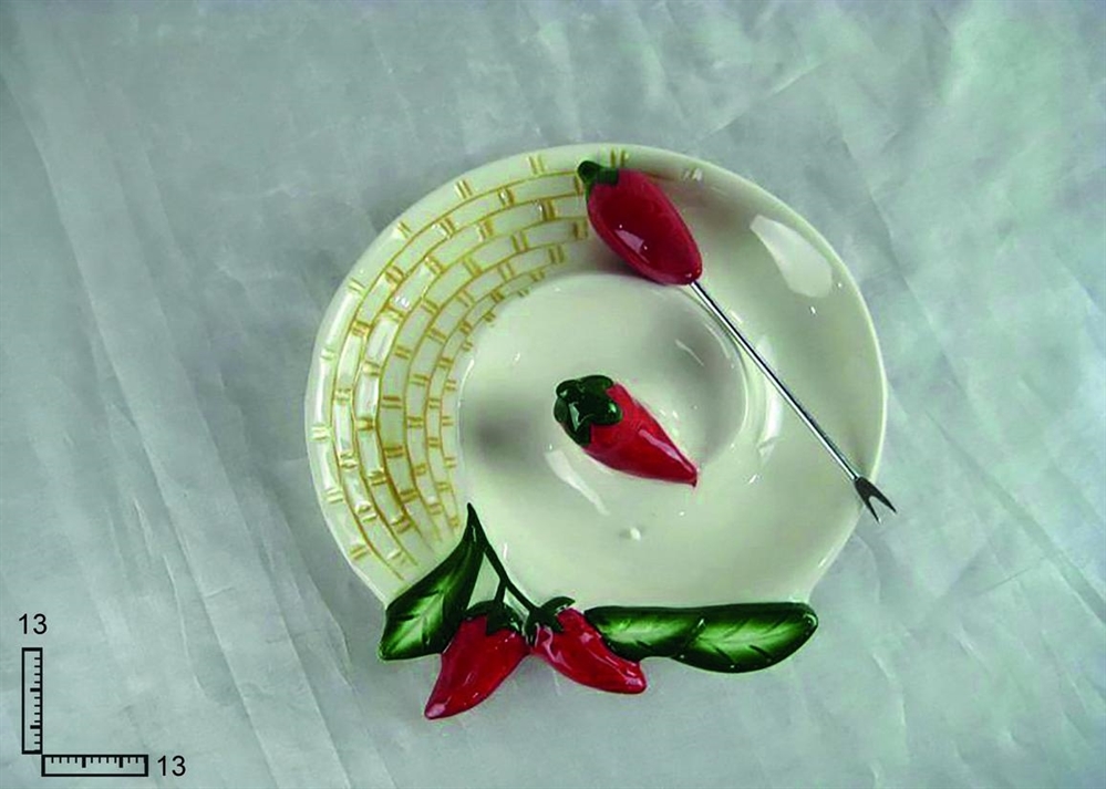 PIATTO SPIRALE CERAMICA BIANCA CON R.PEPERONCINO